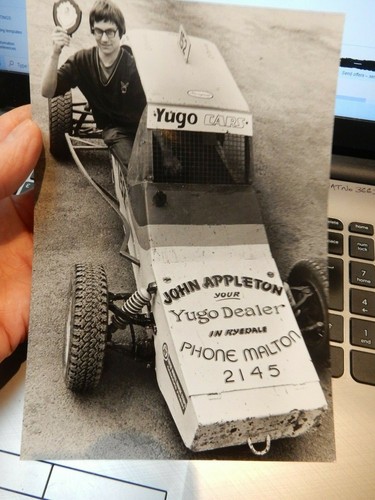 Press photo malton driver - photo,
